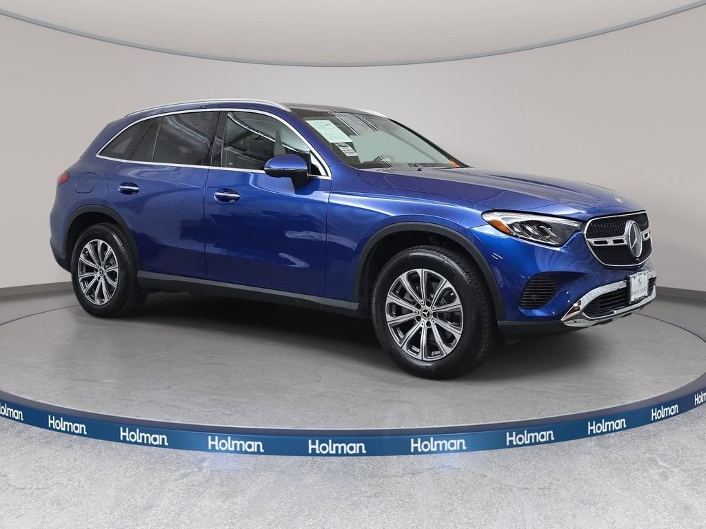 Used 2023 Starling Blue Metallic Mercedes-Benz GLC 300 image 4