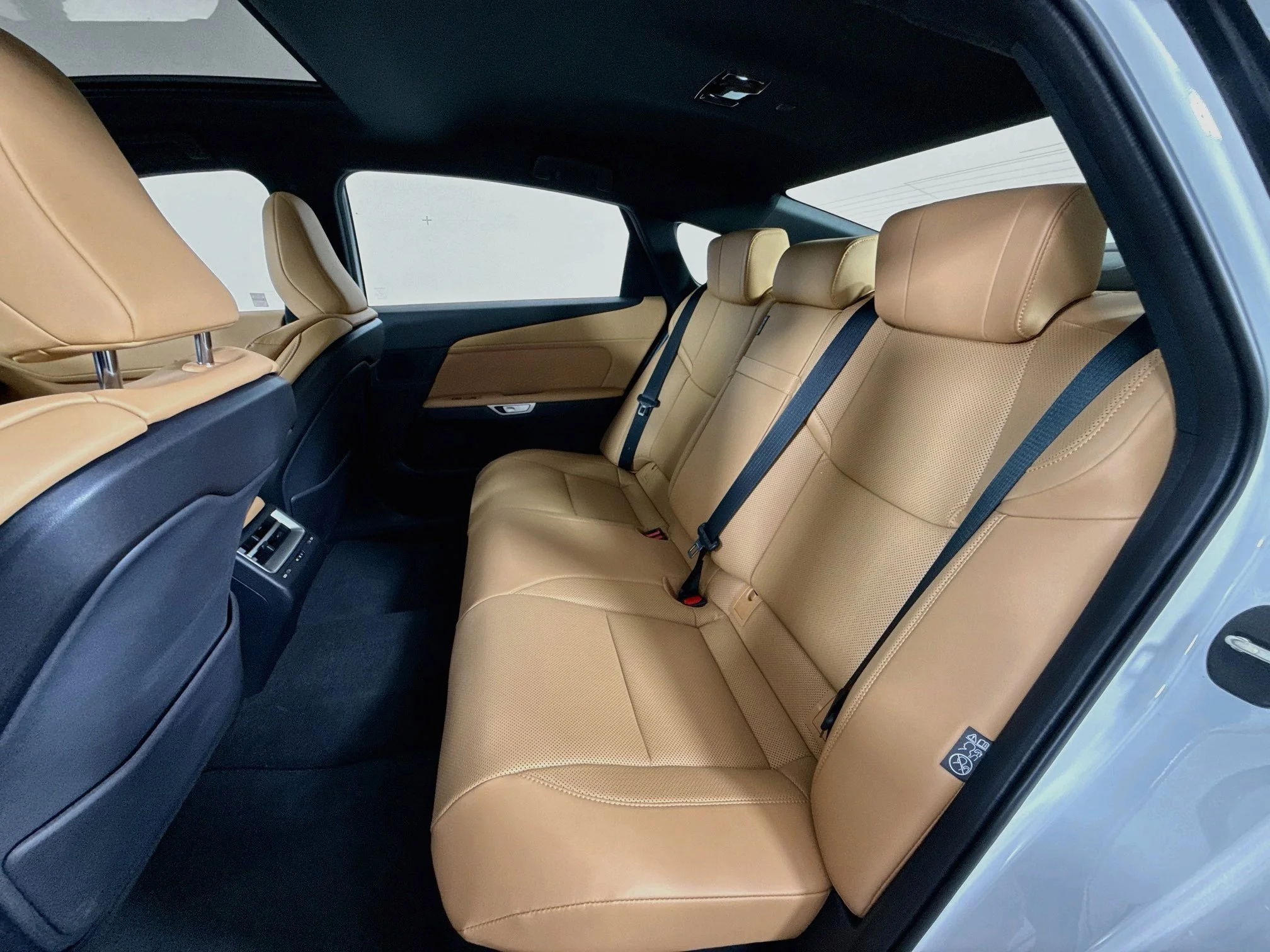 New 2026 Ultra White Lexus ES 500e PREMIUM AWD image 22