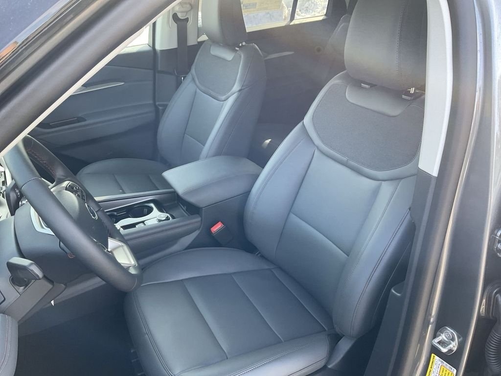 2026 Ford Explorer Active - Photo 11