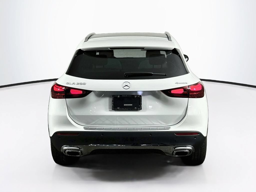 New 2026 Polar White Mercedes-Benz GLA 250 image 38
