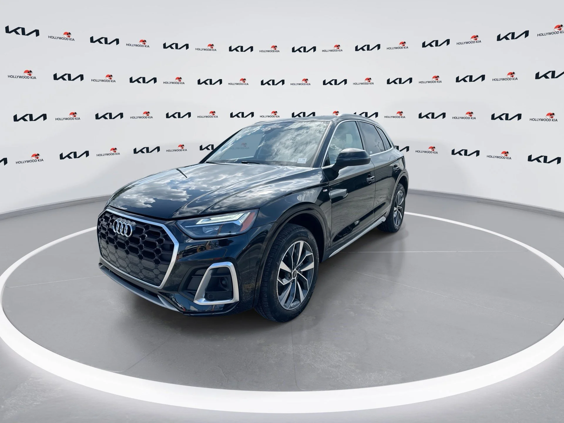 Used 2023 Black Metallic Audi S line Premium Plus image 4