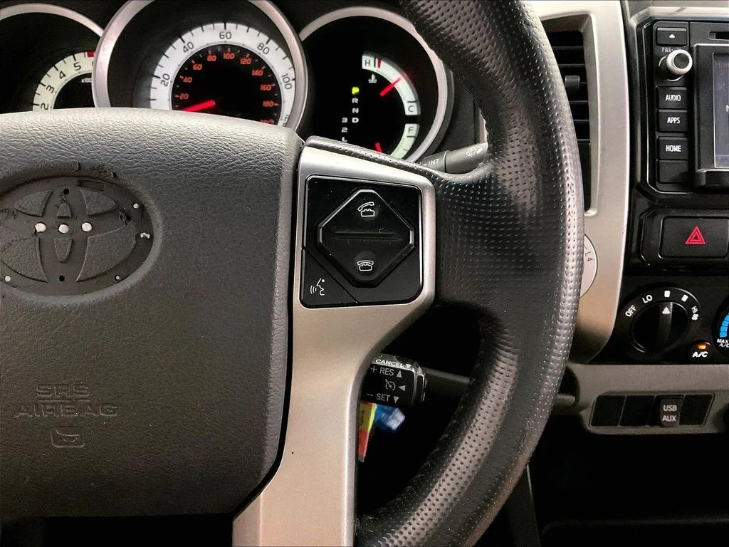 Used 2014 Blue Toyota Base image 24