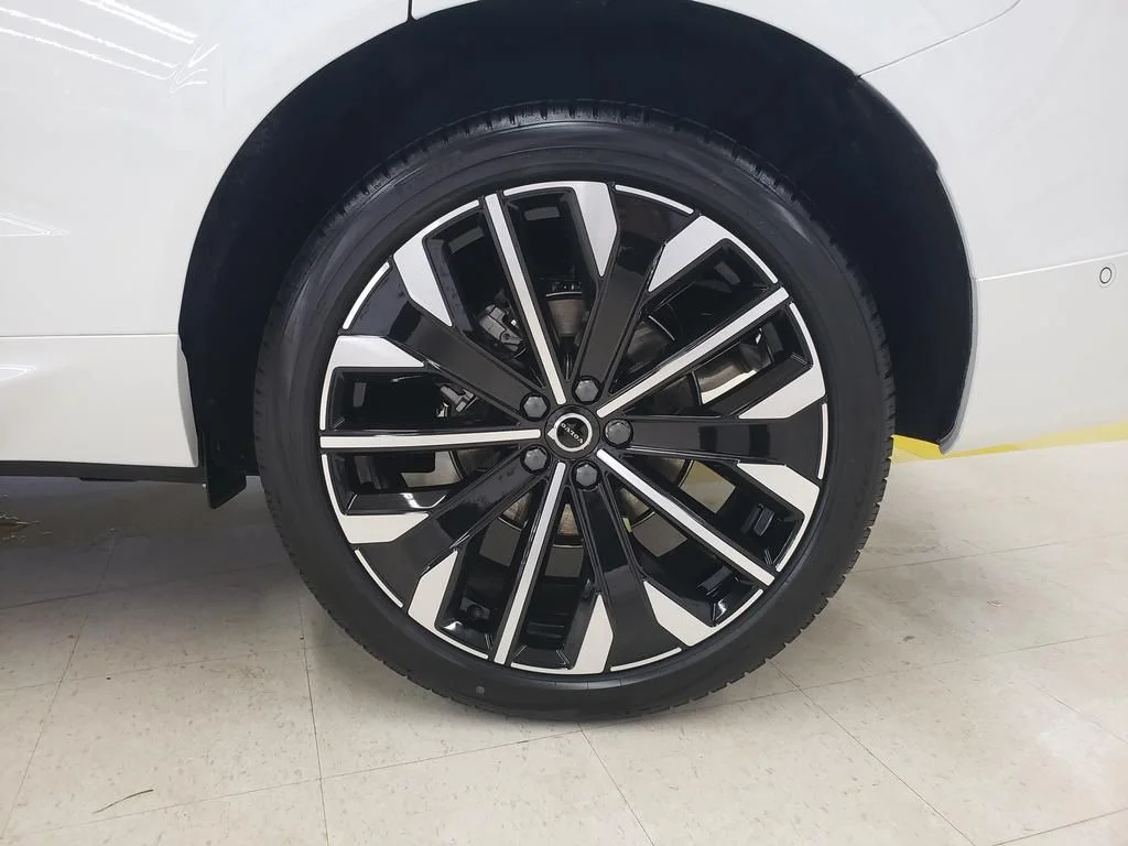 New 2026 Crystal White Volvo Ultra image 26