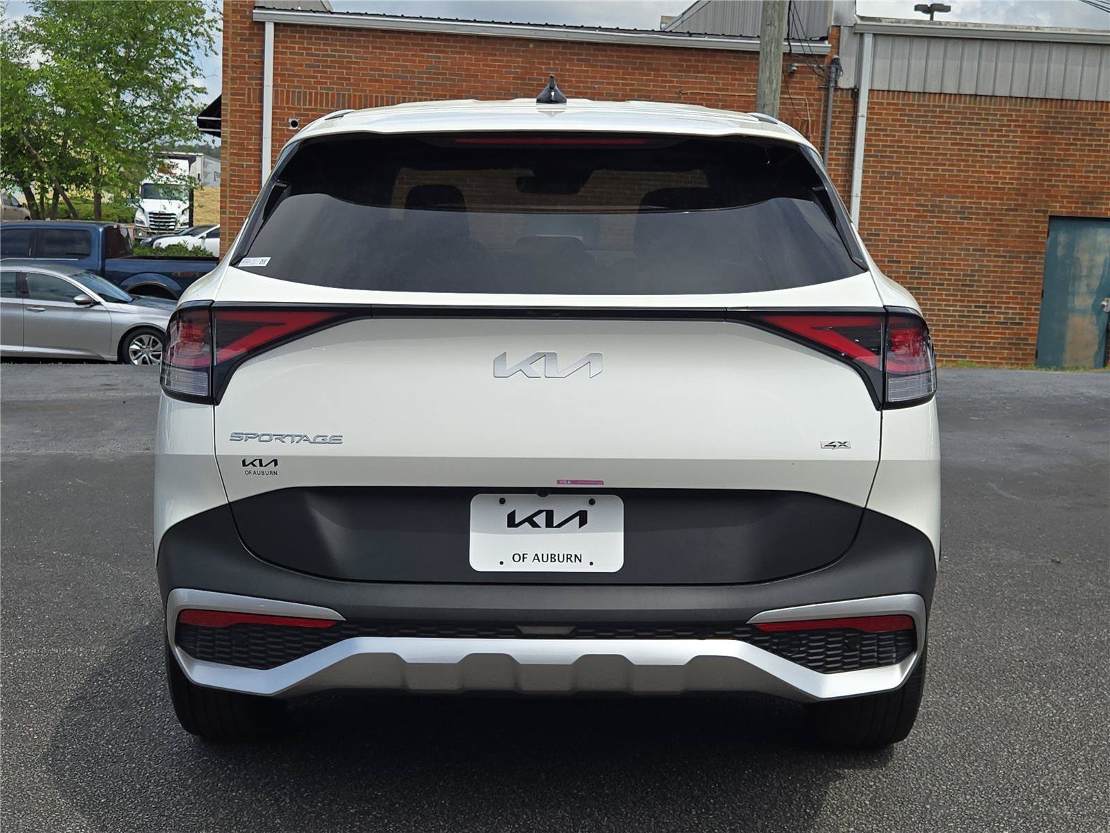 2025 Kia Sportage LX - Photo 7