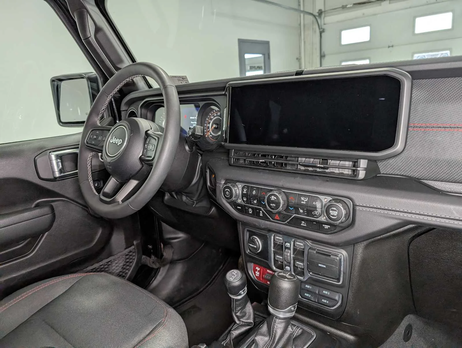 Used 2025 Black Clearcoat Jeep Rubicon image 41