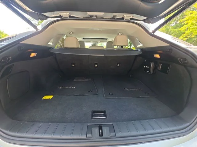 Used 2017  Lexus 350 image 25
