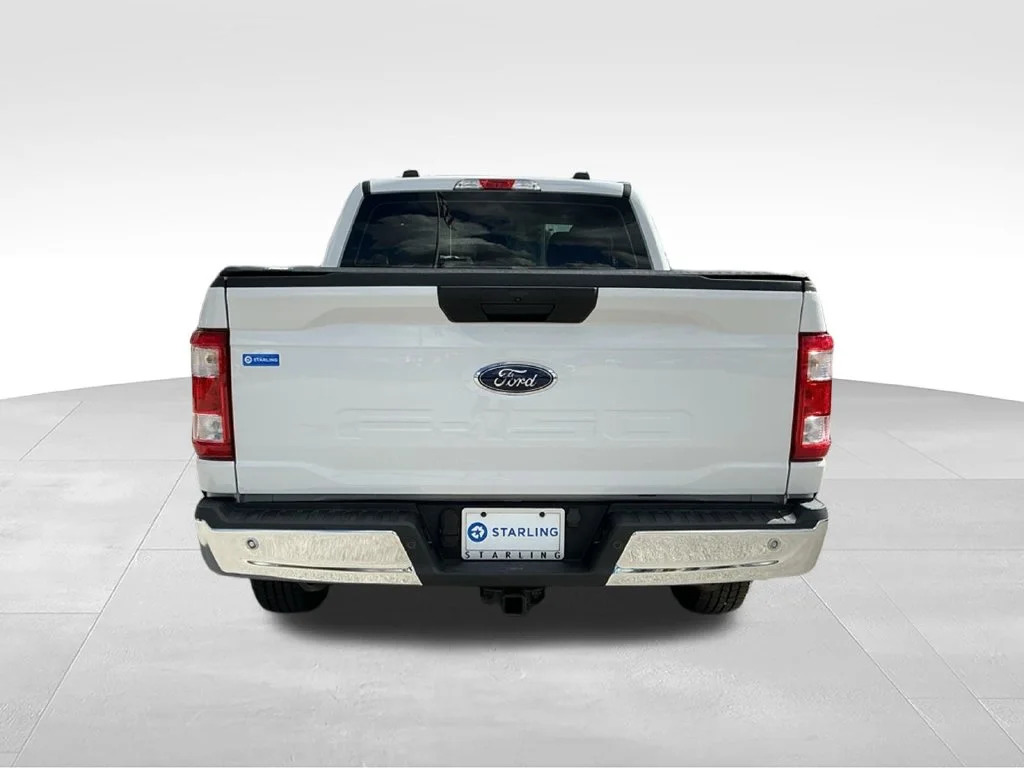 Used 2022 White Ford XL image 4