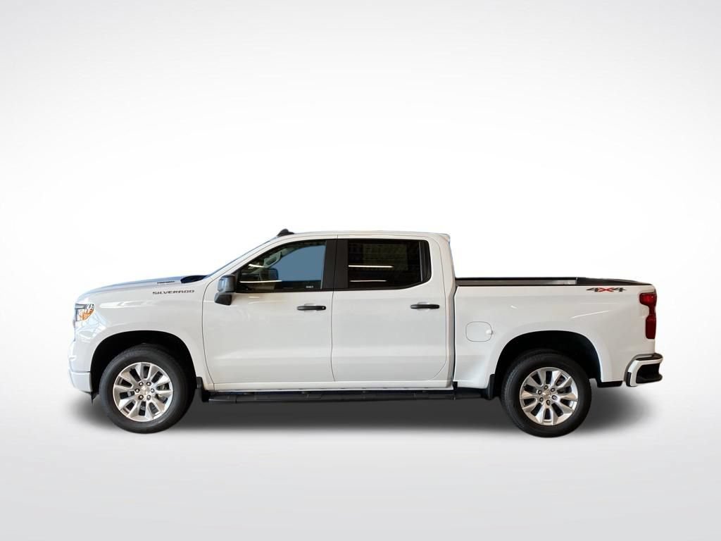 New 2026 Summit White Chevrolet Custom image 15
