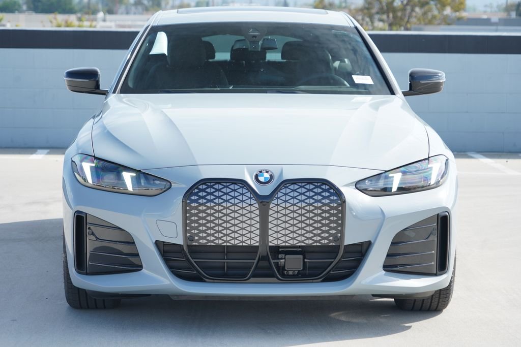 New 2026 Brooklyn Grey Metallic BMW xDrive40 image 2
