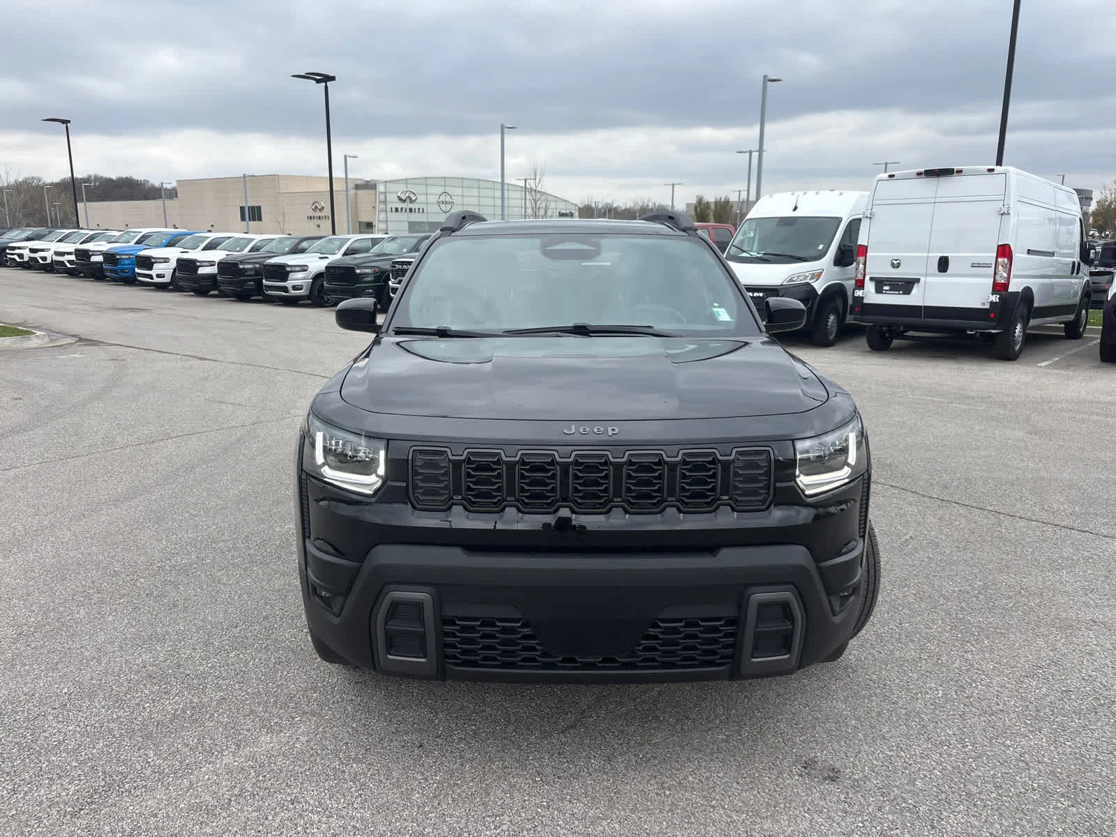 New 2026 Diamond Black Crystal Pearlcoat Jeep Laredo image 3