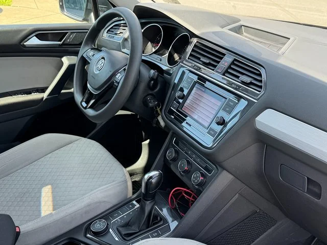 Used 2018 Gray Volkswagen 2.0T S image 24