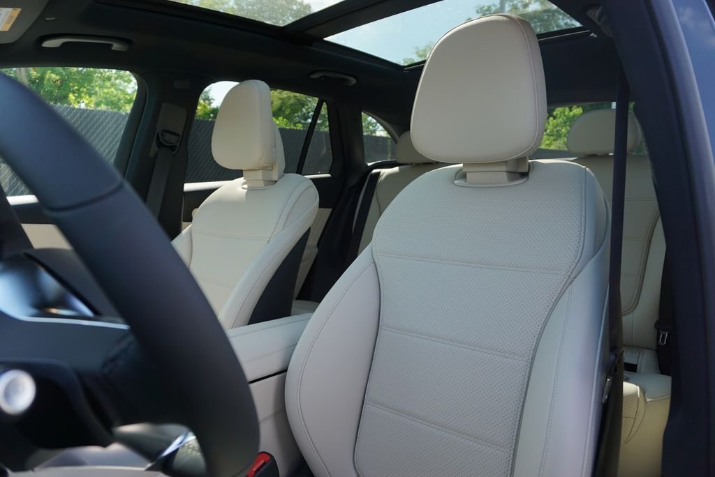New 2026 Graphite Grey Metallic Mercedes-Benz GLC 300 image 11