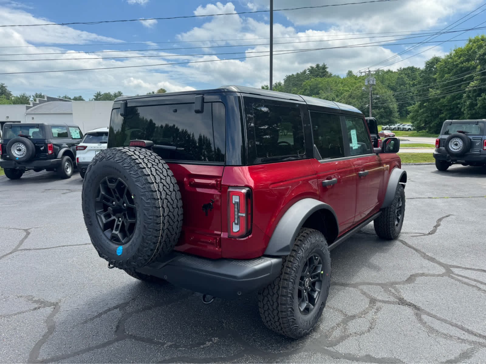 New 2026 Ruby Red Metallic Tinted Clearcoat Ford Badlands image 6