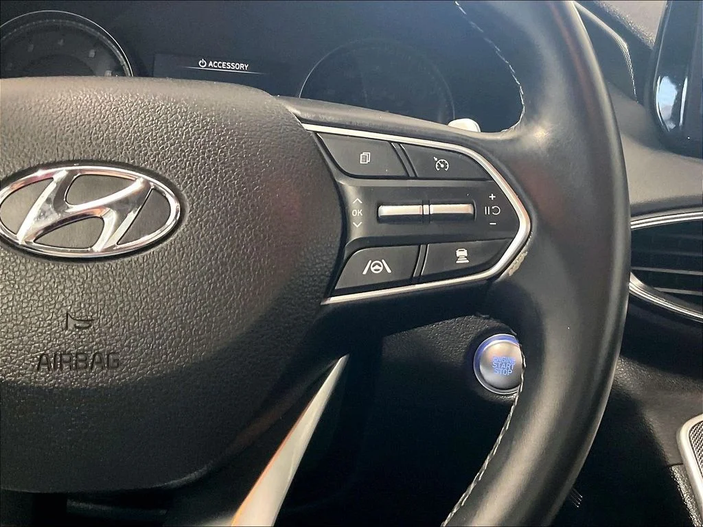 Used 2023 White Hyundai SEL image 23