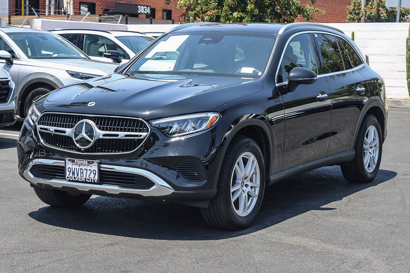 Used 2025  Mercedes-Benz GLC 300 image 3