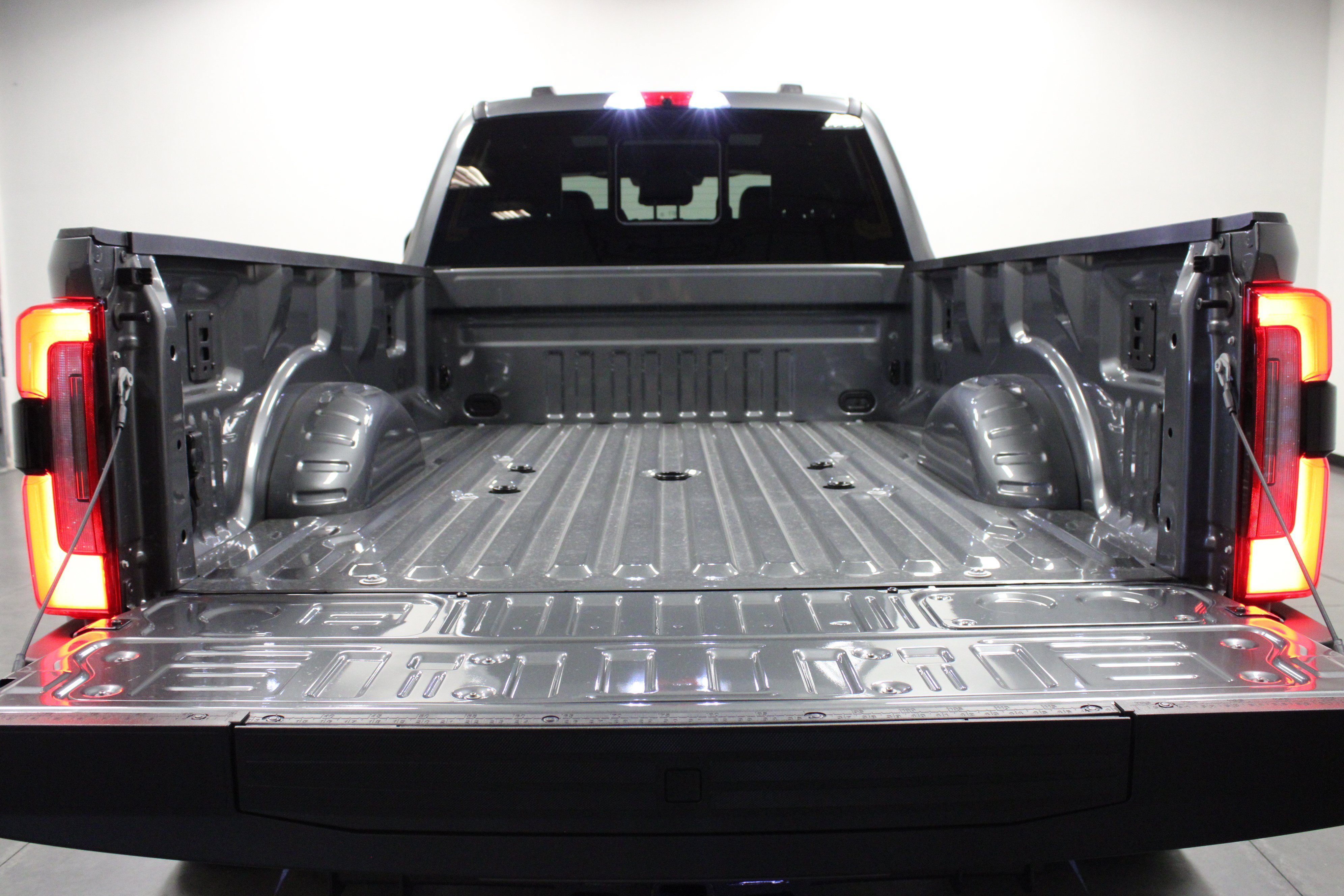 New 2026 Carbonized Gray Metallic Ford Platinum image 14