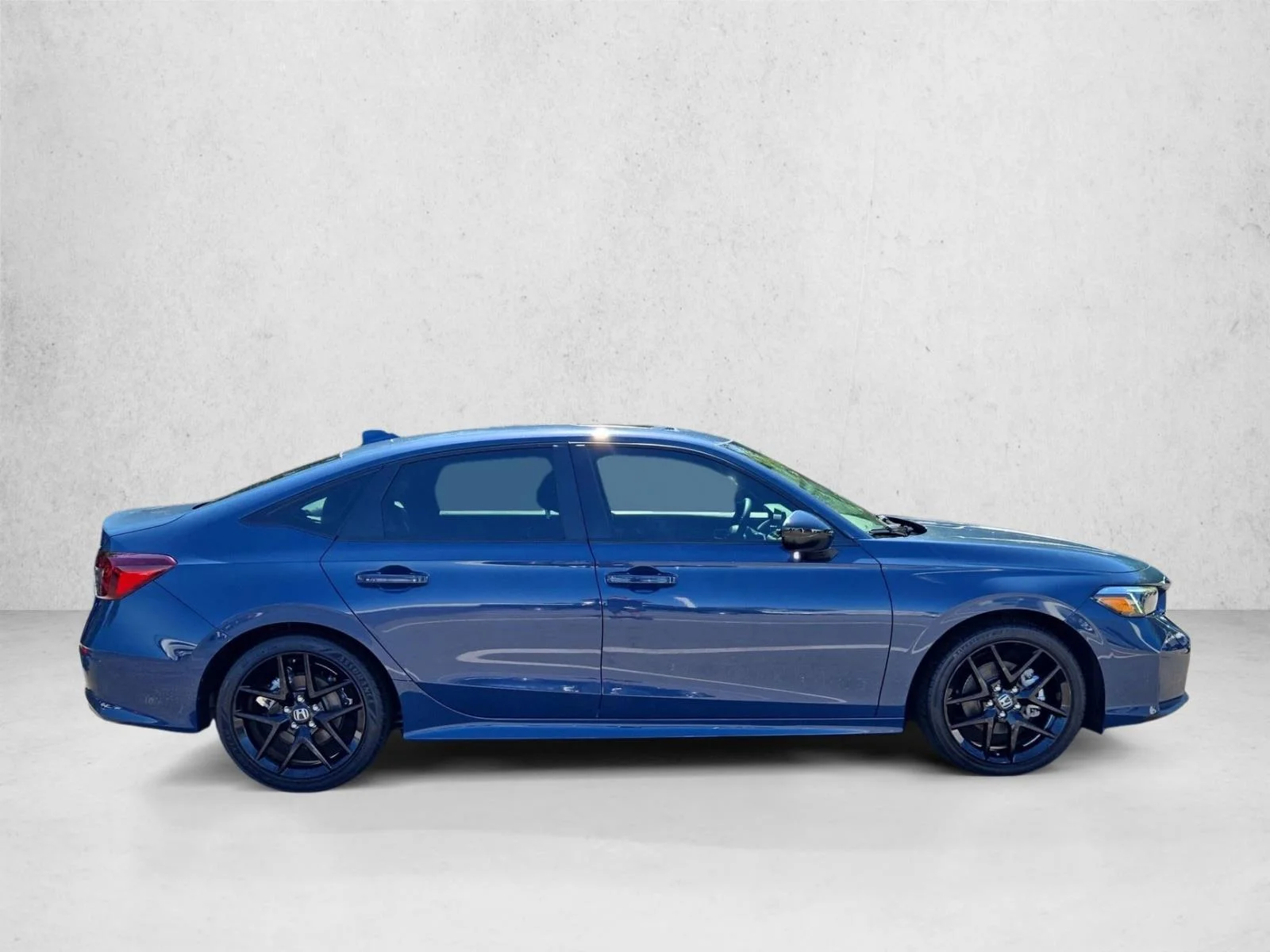 Used 2025 Blue Honda Sport image 4