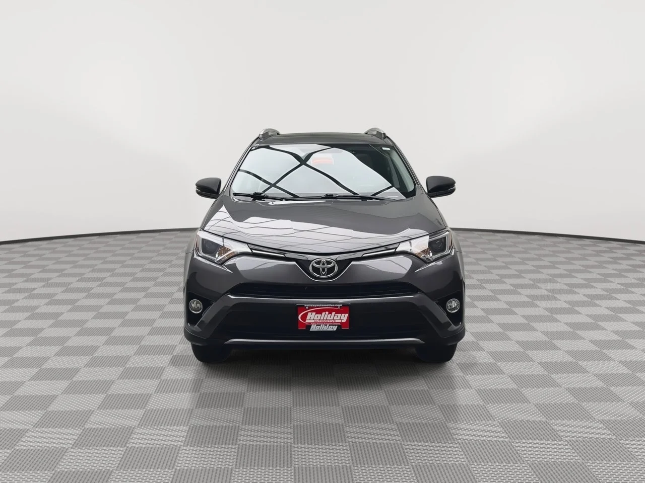 Used 2016 Gray Toyota XLE image 30