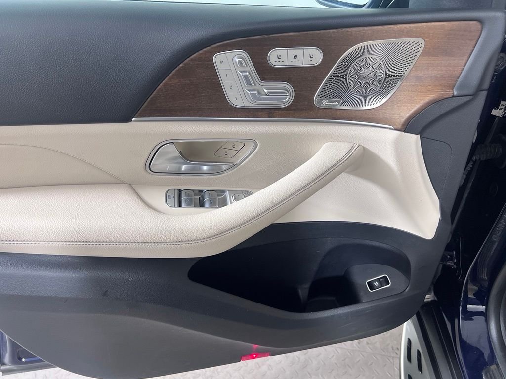 Used 2021  Mercedes-Benz GLS 450 image 27