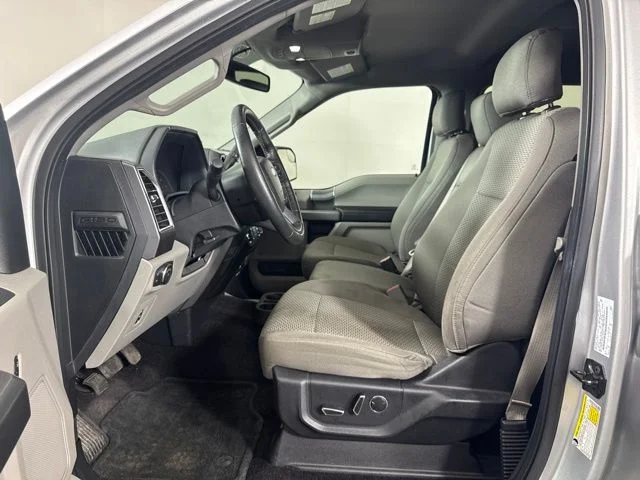 Used 2016 Silver Ford XLT image 11