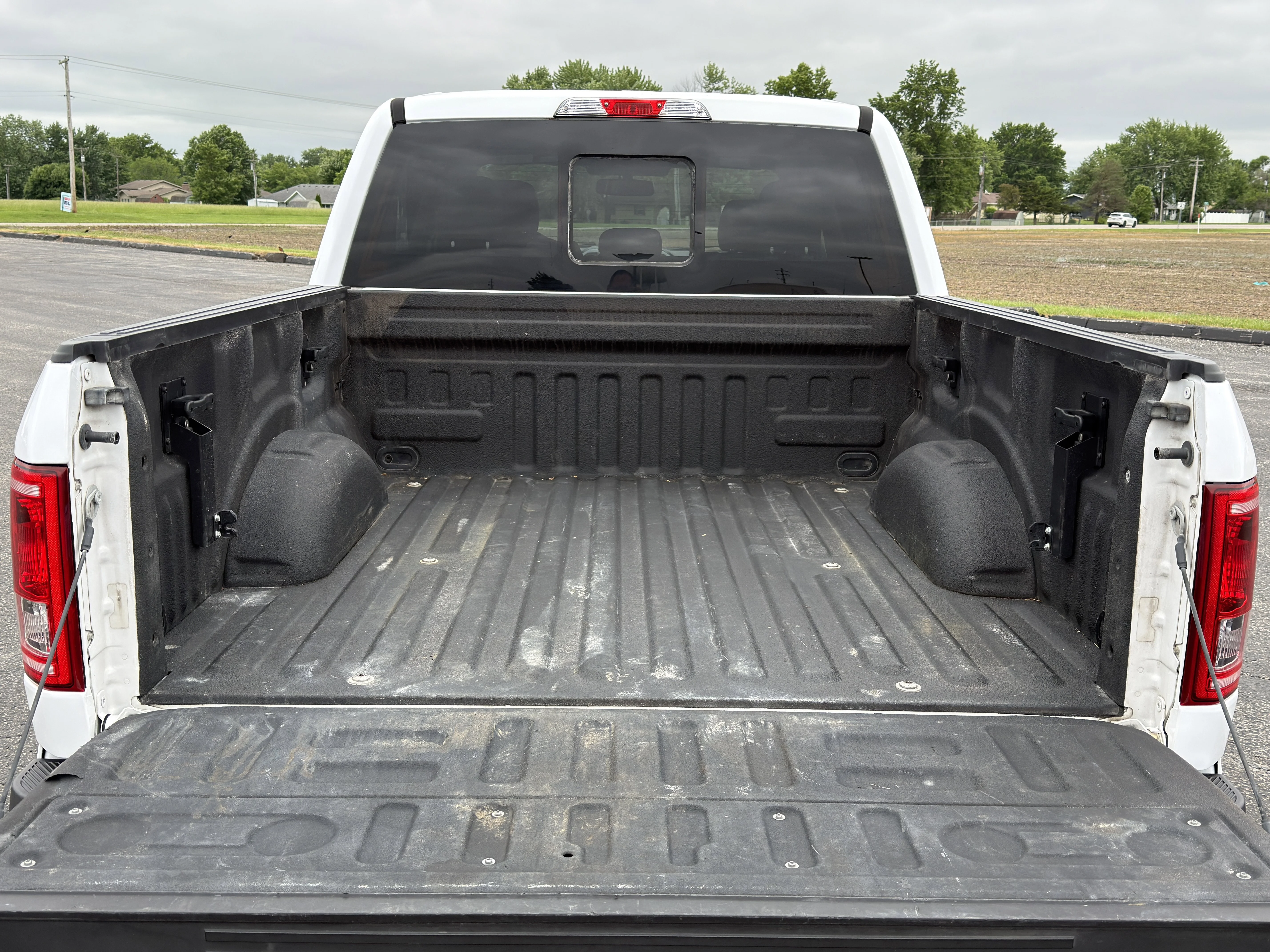 Used 2016  Ford XLT image 5