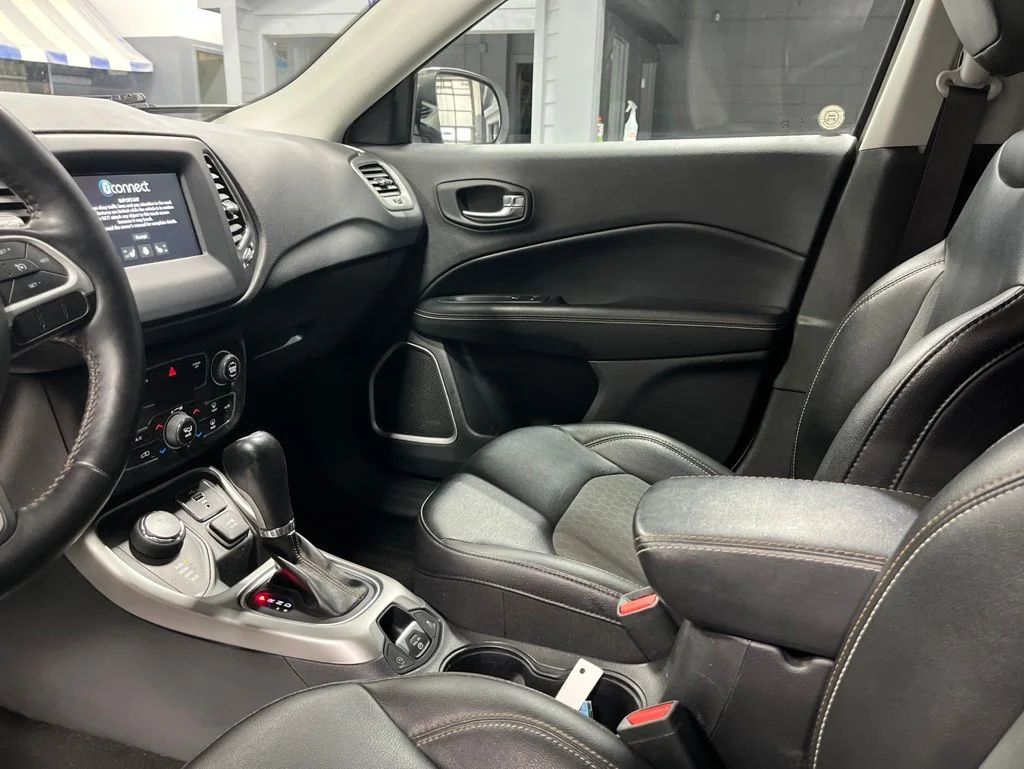 Used 2019 White Clearcoat Jeep Latitude image 17