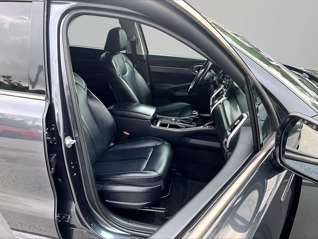Used 2021 Gray Kia S image 8