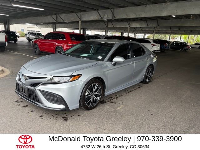 2024 Toyota Camry SE