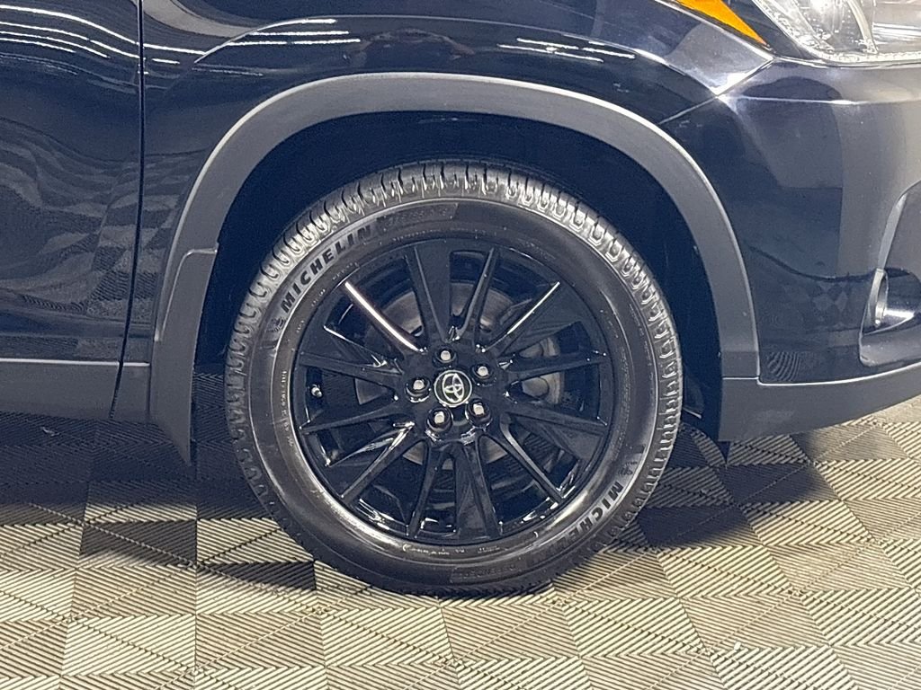 Used 2019 Black Toyota SE image 24