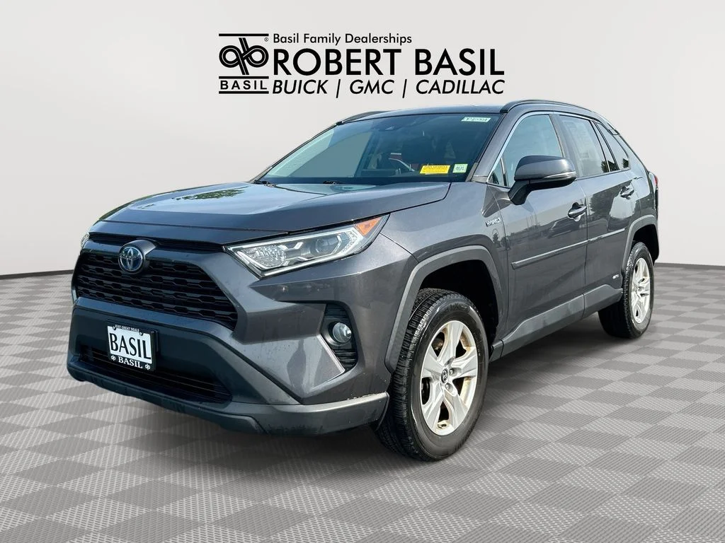 Used 2019 Gray Toyota XLE image 1