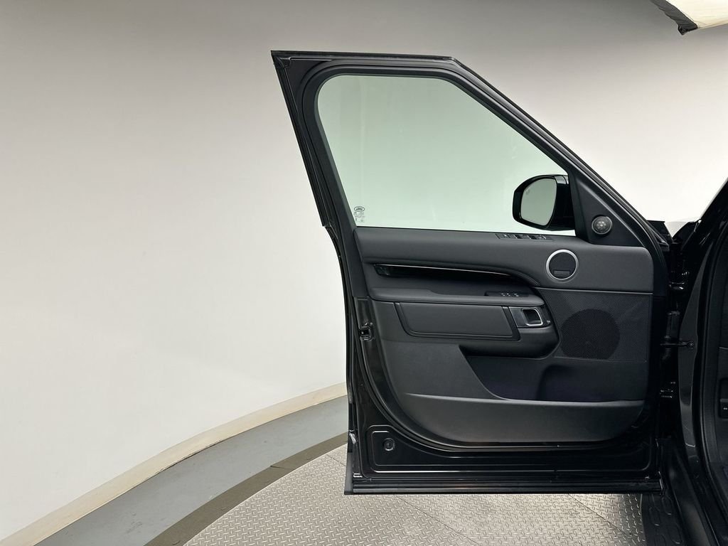 New 2026 Carpathian Gray Premium Metallic Land Rover S image 9