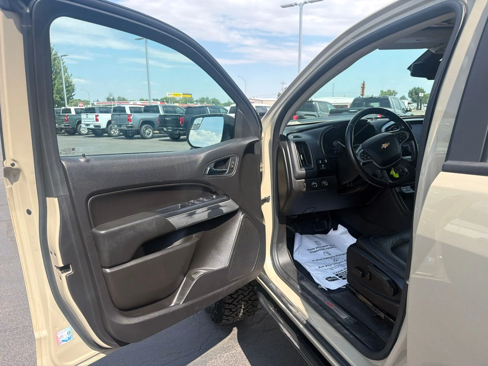 Used 2021 Beige Chevrolet ZR2 image 29