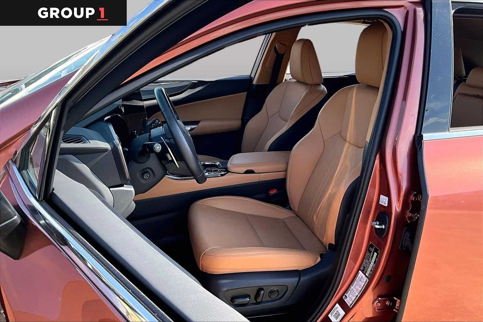 Used 2026 Copper Crest Lexus Premium image 7