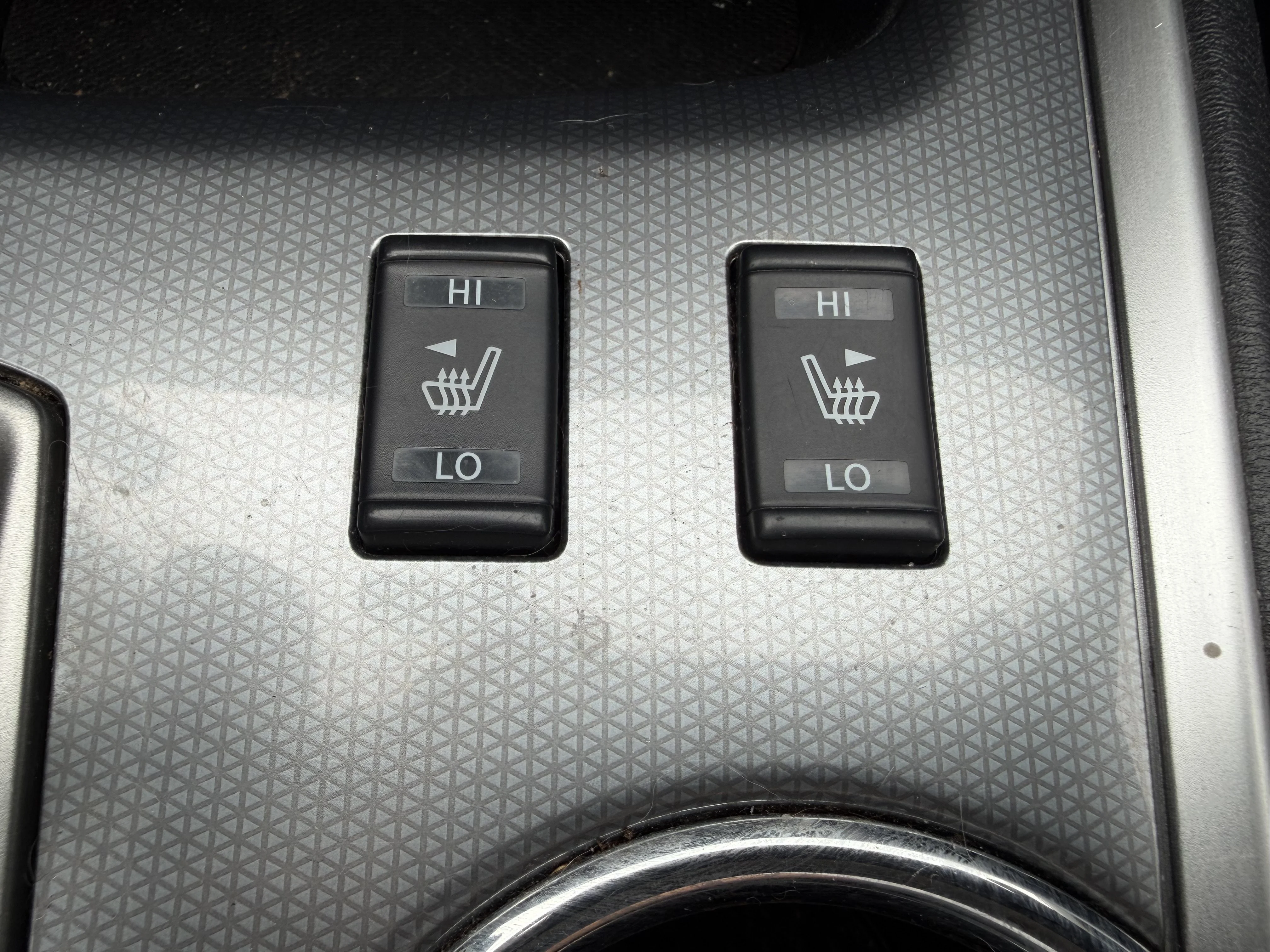 Used 2019 Glacier White Nissan SL image 19
