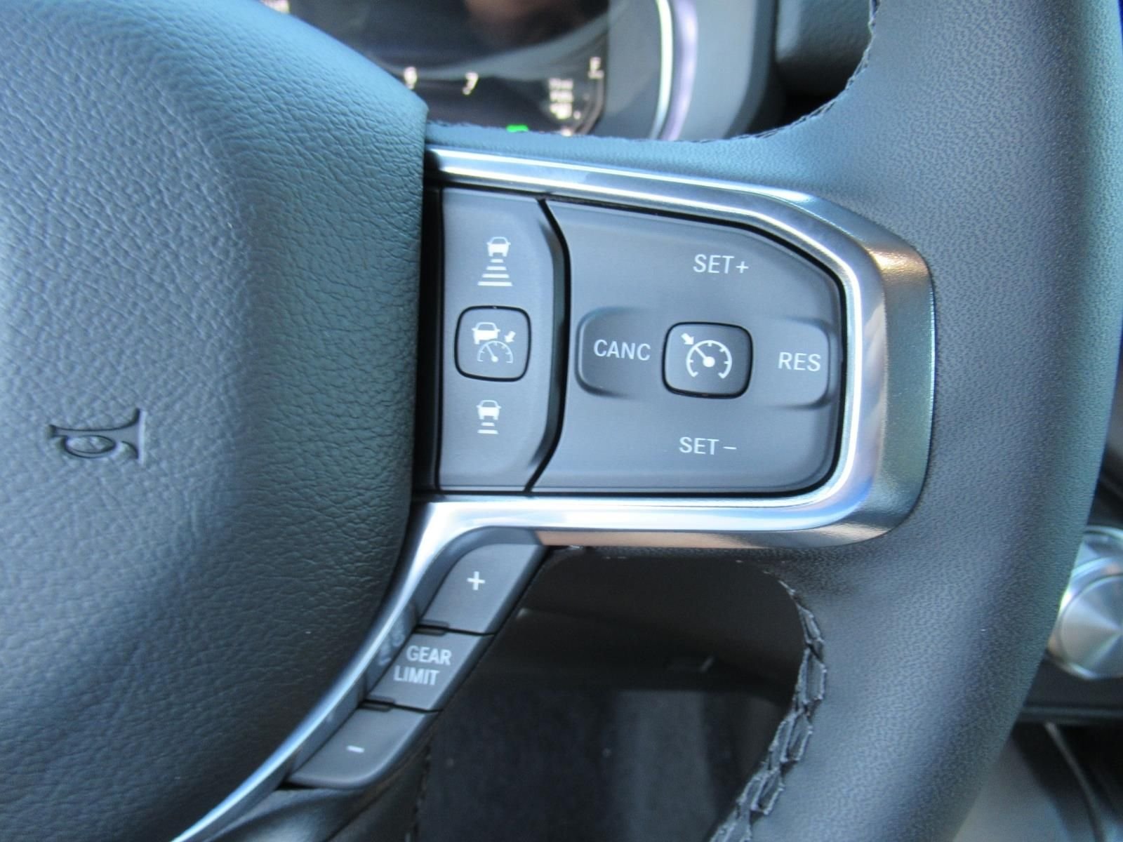 New 2026 Serrano-Green Metallic Exterior Paint RAM Laramie image 24