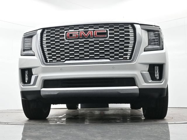 Used 2023 WHITE FROST TRICOAT GMC Denali image 10