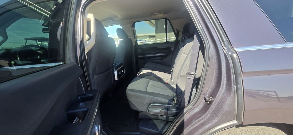 Used 2024 Gray Metallic Ford XLT image 30