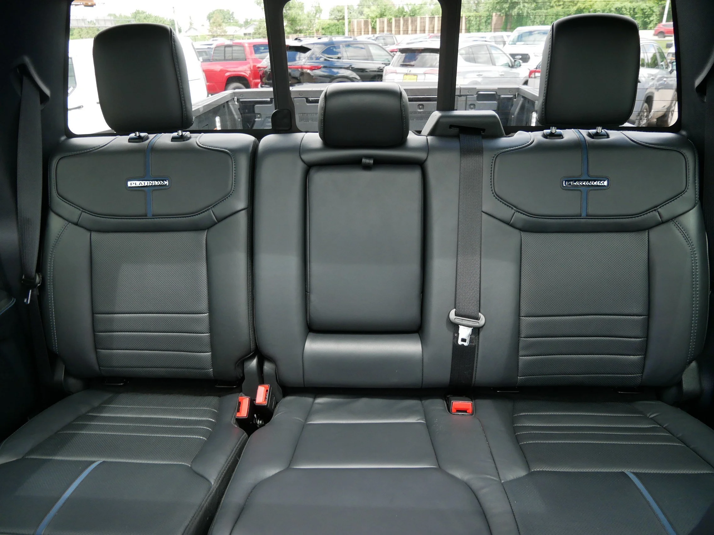 Used 2025 Agate Black Metallic Ford Platinum image 13