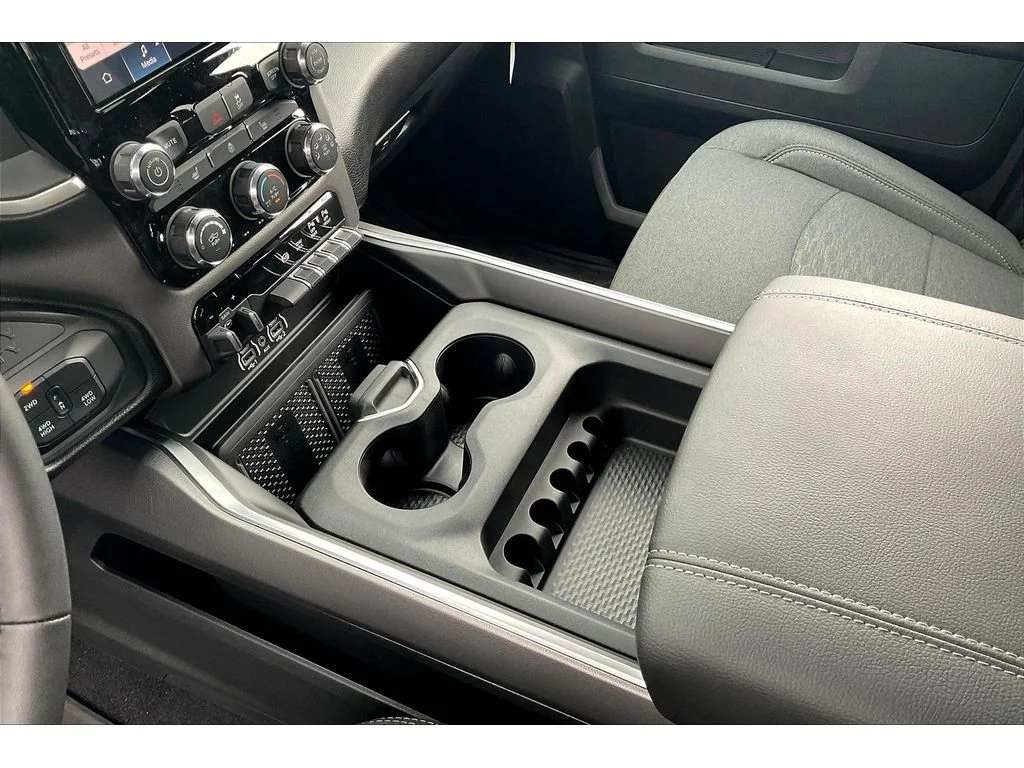 2025 RAM 2500 Big Horn - Photo 8