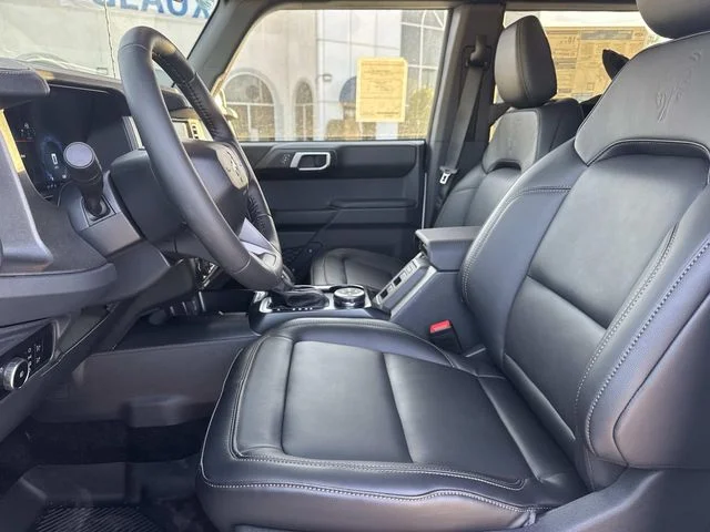 New 2025 Oxford White Ford Badlands® image 28