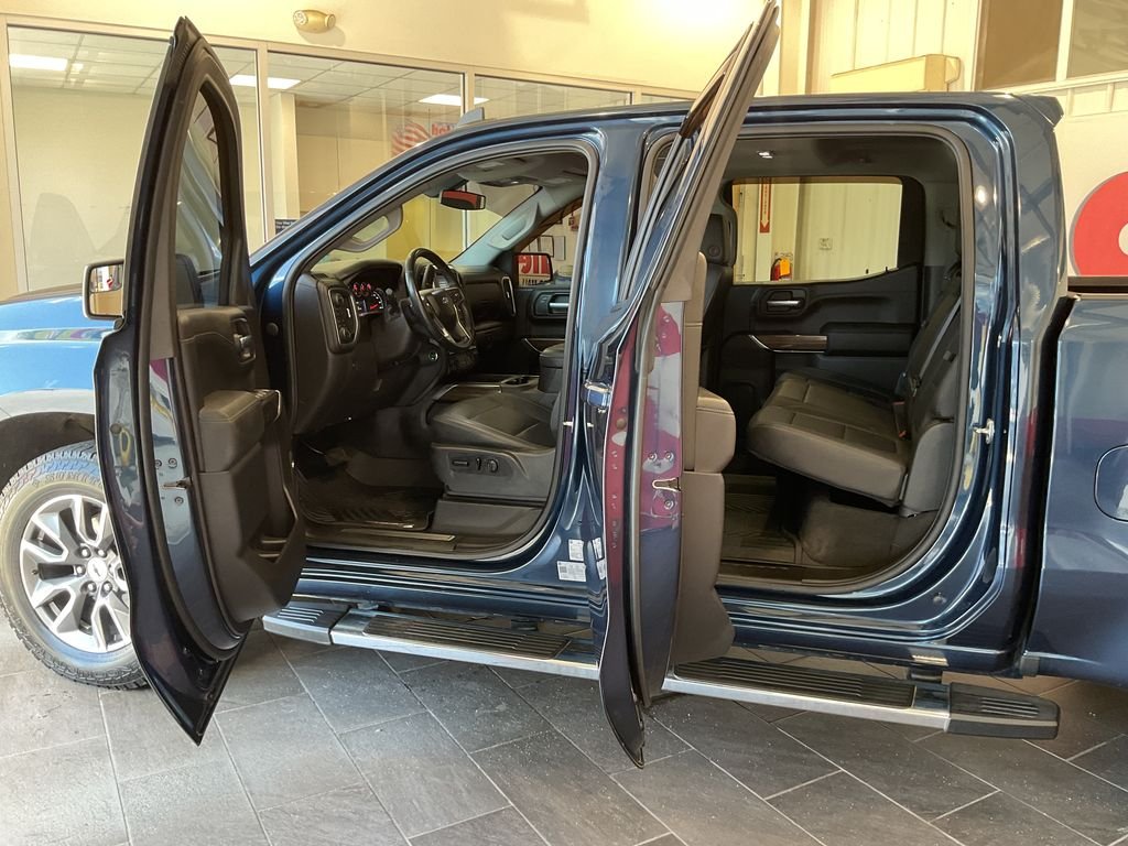 Used 2021 Blue Chevrolet RST image 12