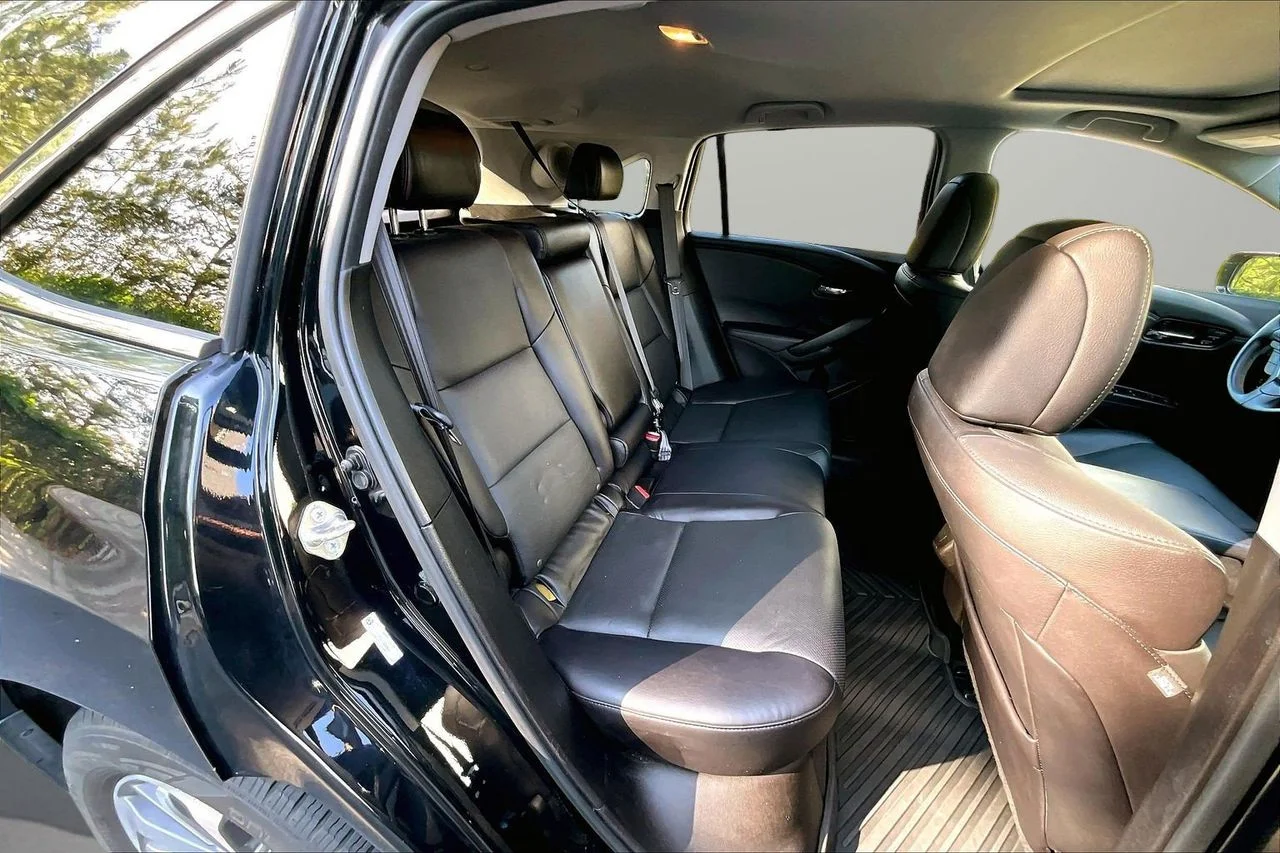 Used 2018  Acura Advance Package image 25