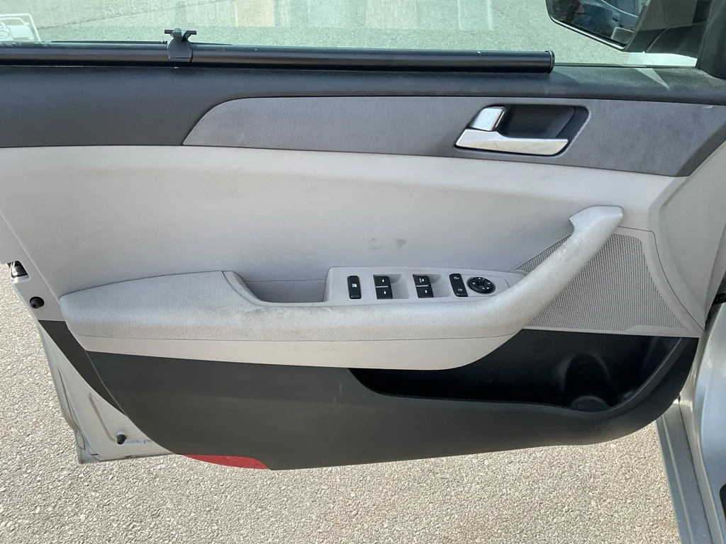 Used 2017 Symphony Silver Hyundai 2.4L image 12