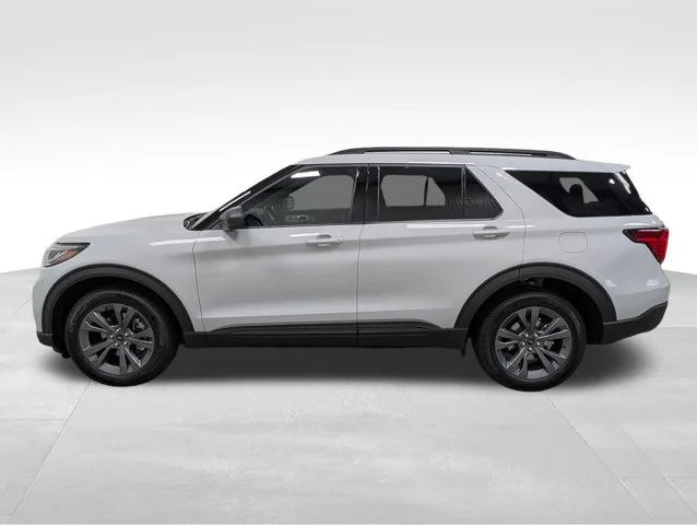 New 2027 Avalanche Gray Ford Active image 31