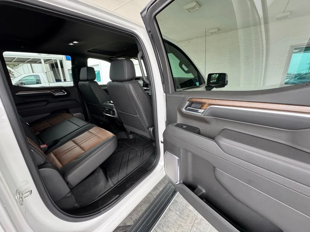 Used 2025 Beige Chevrolet High Country image 23