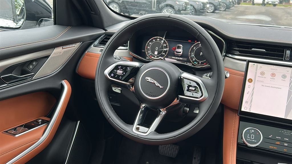 2026 Jaguar F-Pace R-Dynamic S - Photo 23