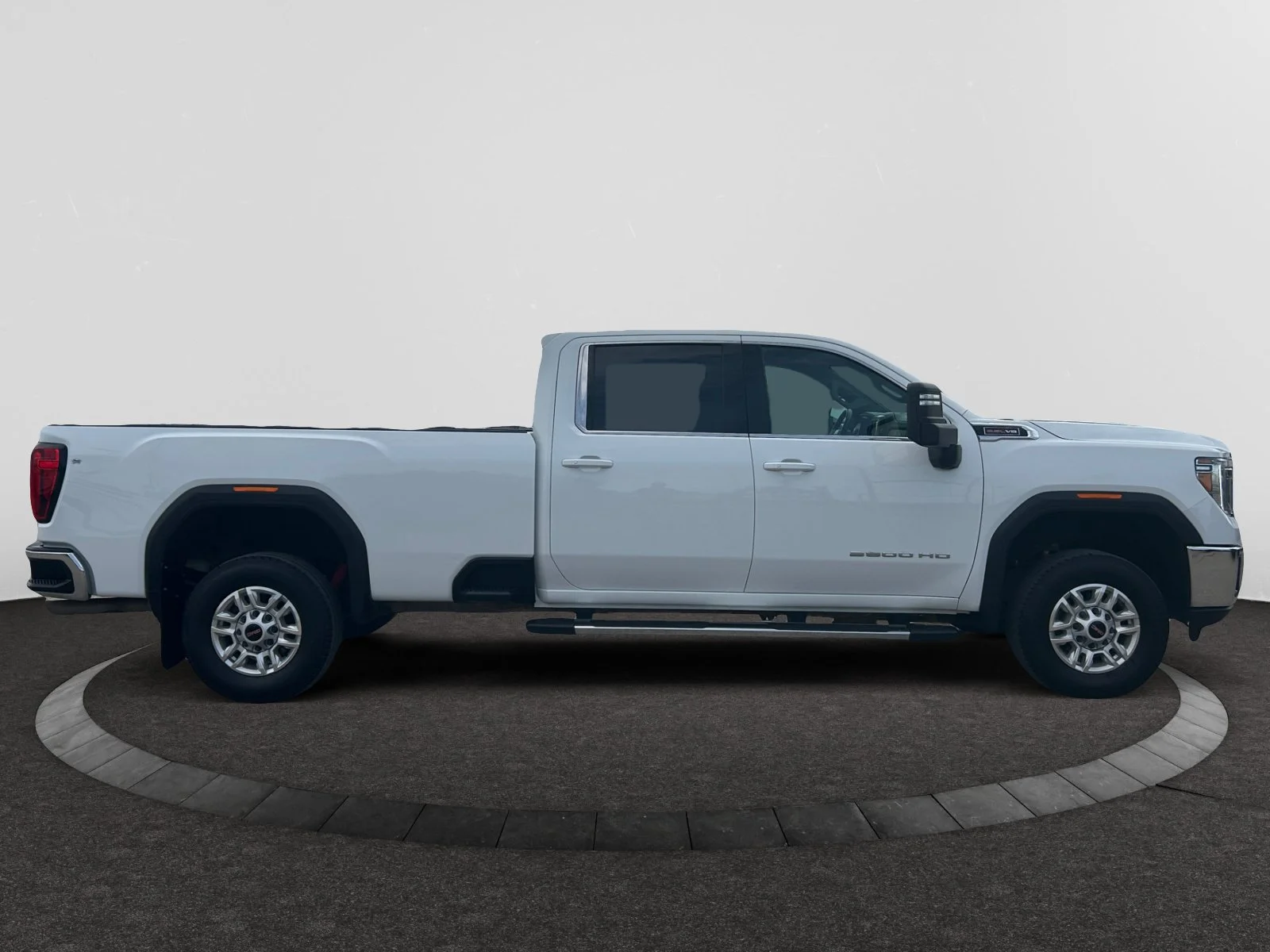 Used 2023 Summit White GMC SLE Crew Cab 4x4 6.6L GAS image 6