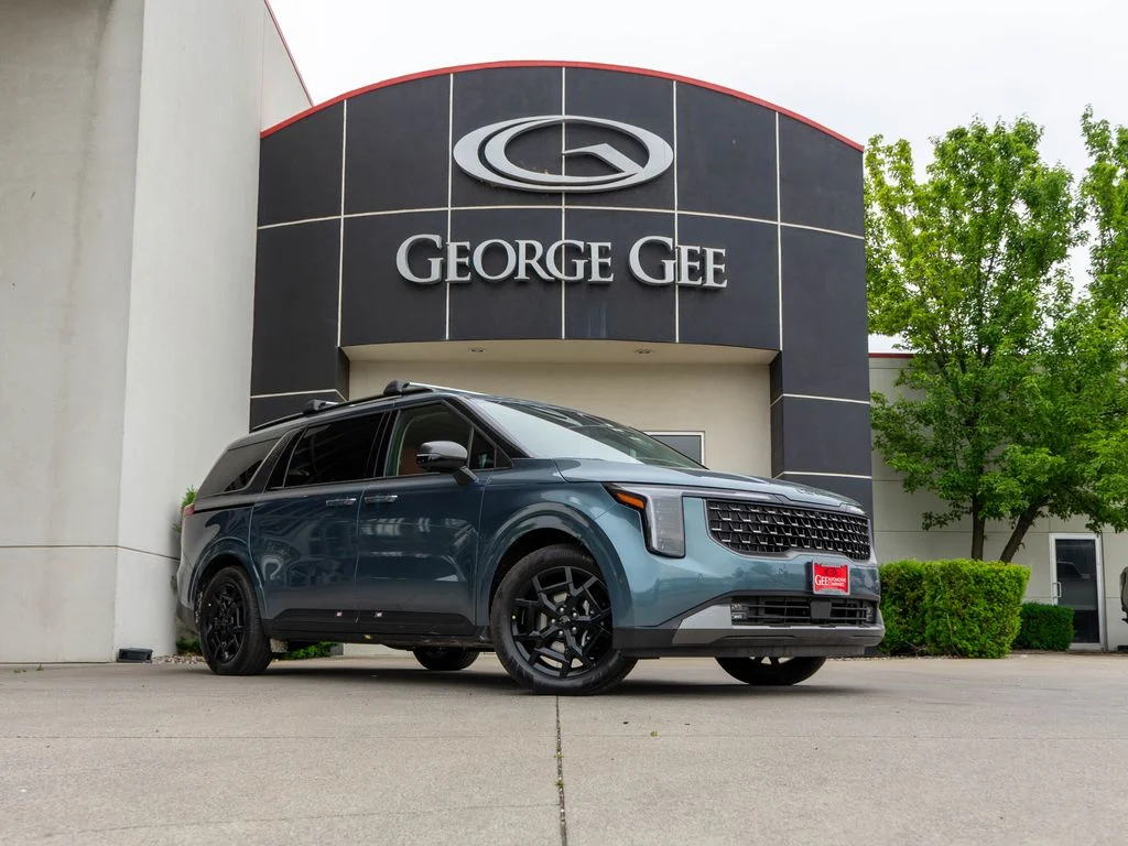 2026 Kia Sedona SX Prestige HEV's photo