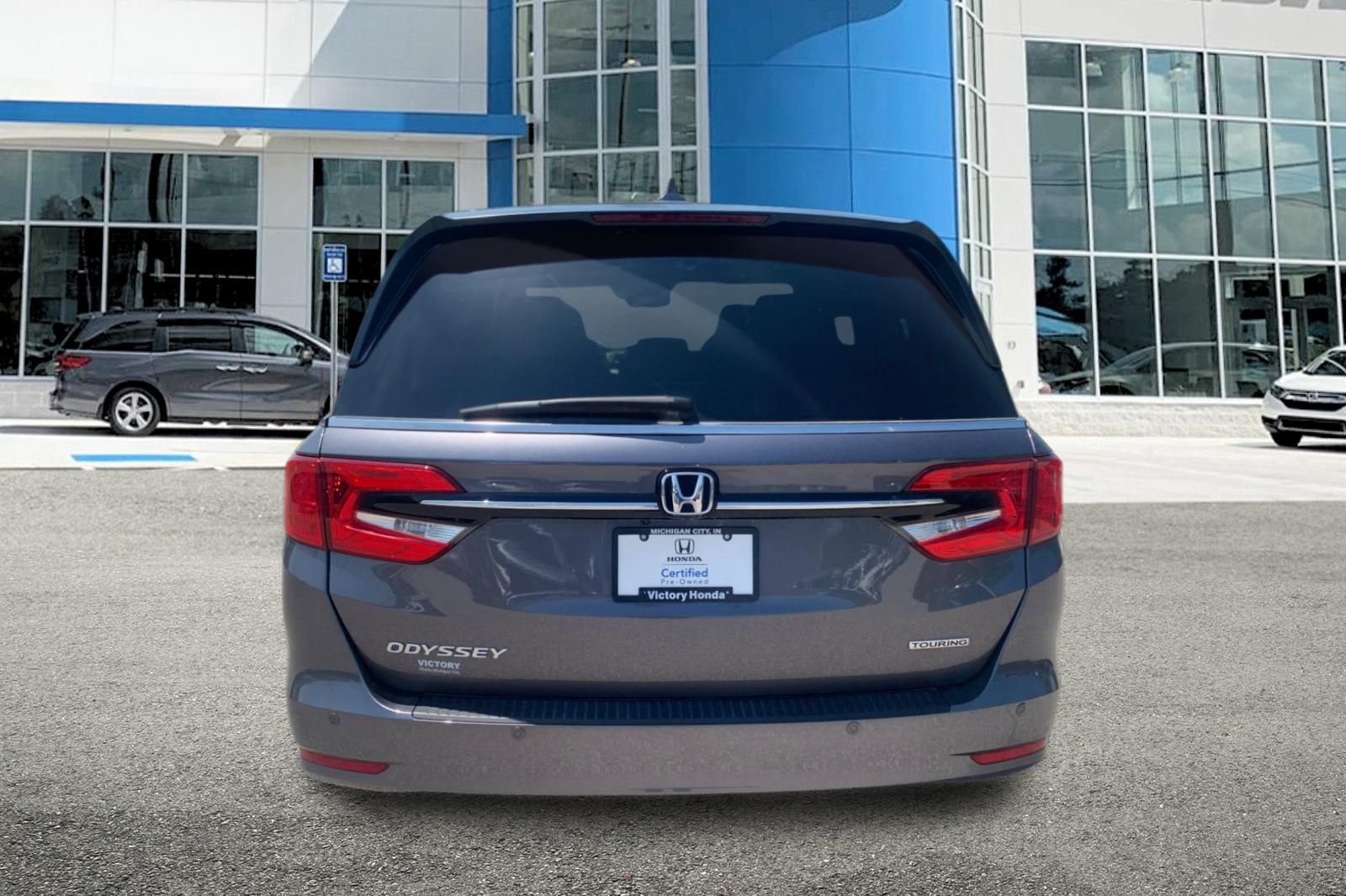 Certified Used 2024 Gray Honda Touring image 4