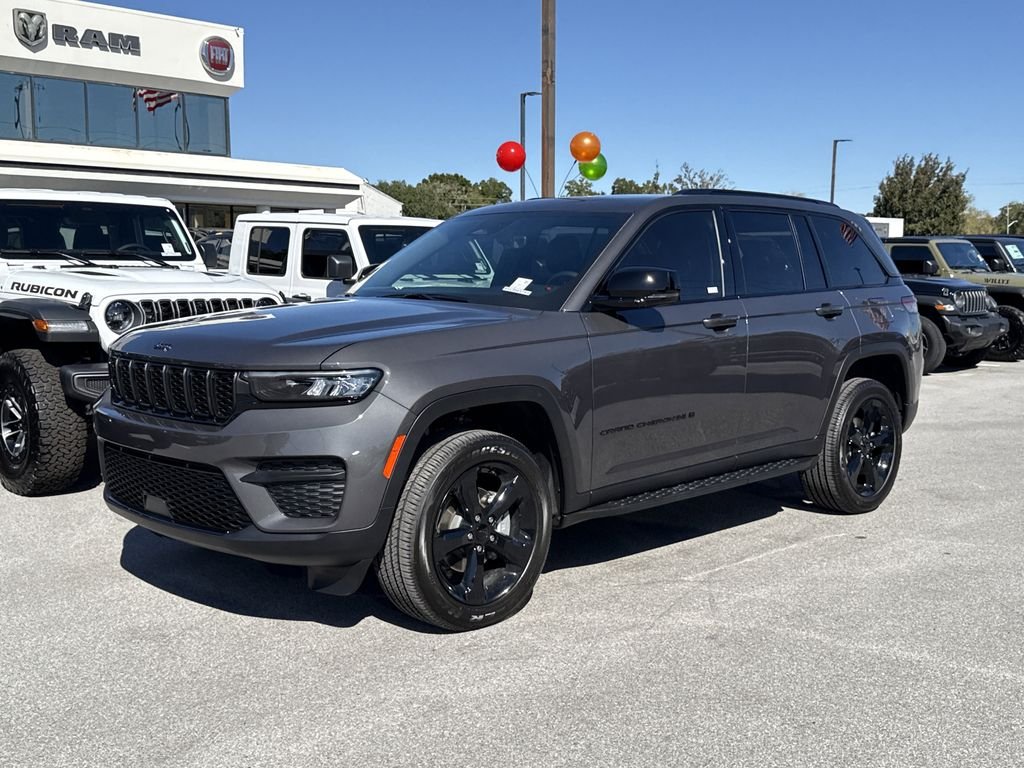 New 2025 Baltic Gray Metallic Clear-Coat Exterior Paint Jeep  image 9